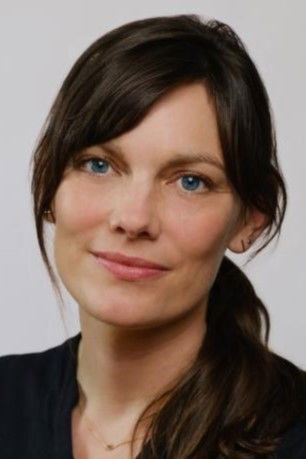 et billede af Christine J. Doyon