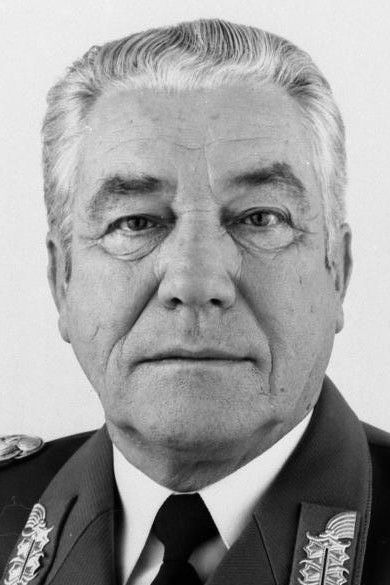 et billede af Heinz Hoffmann