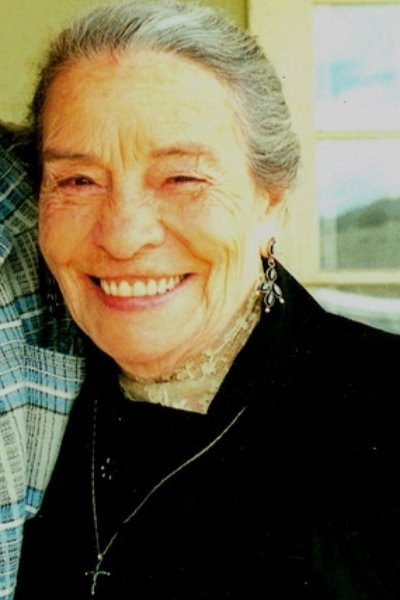 et billede af Angelina Torres