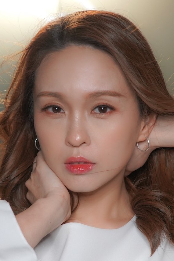 Karen Kong's picture in the cast