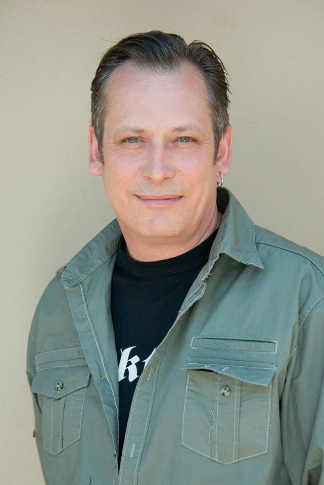 et billede af Tony Pettitt