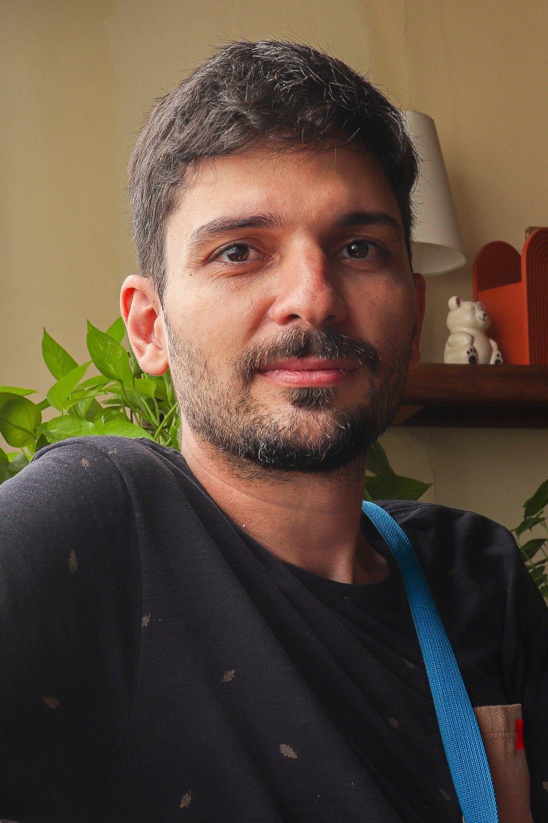 Gabriel Manes | Assistant Director