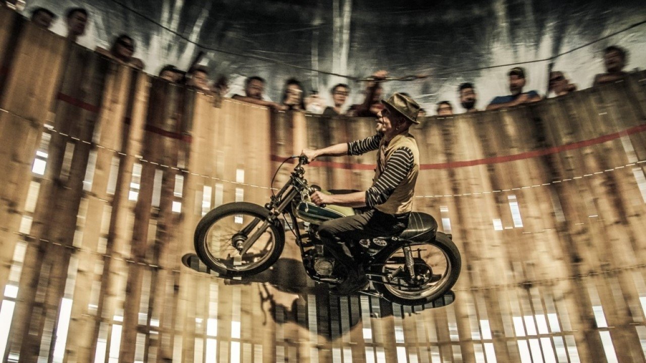 Imagem do Filme Wall of Death Gypsy