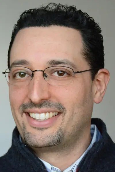 et billede af Adam Till