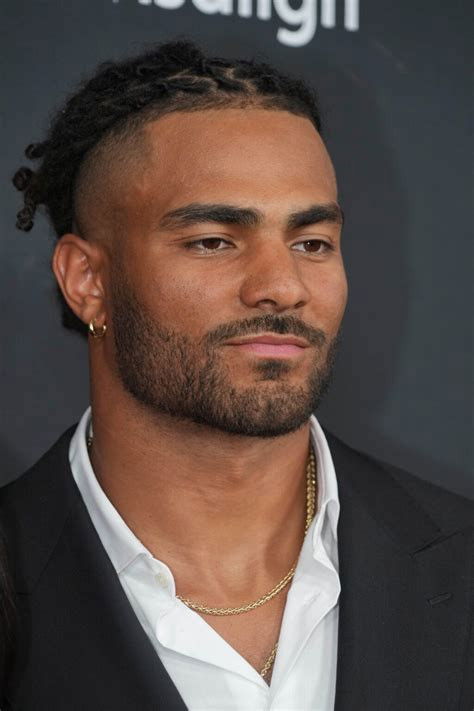 et billede af Fred Warner