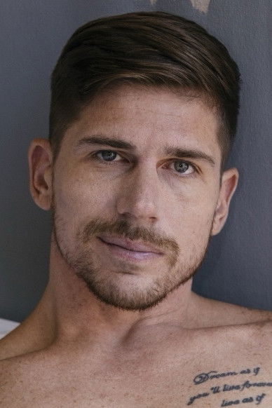 et billede af Derek Spears