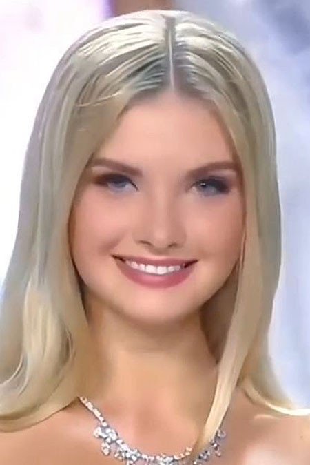 et billede af Paolina Popova