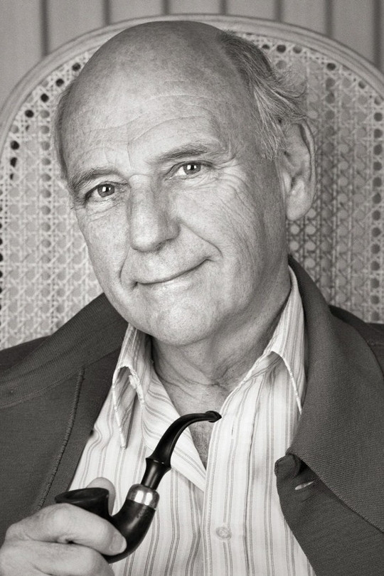 et billede af Charles Davis