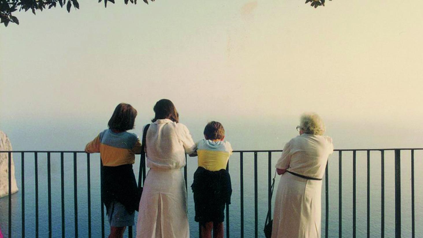 Infinito. L'universo di Luigi Ghirri (2022)