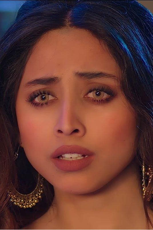 et billede af Amna Rahi