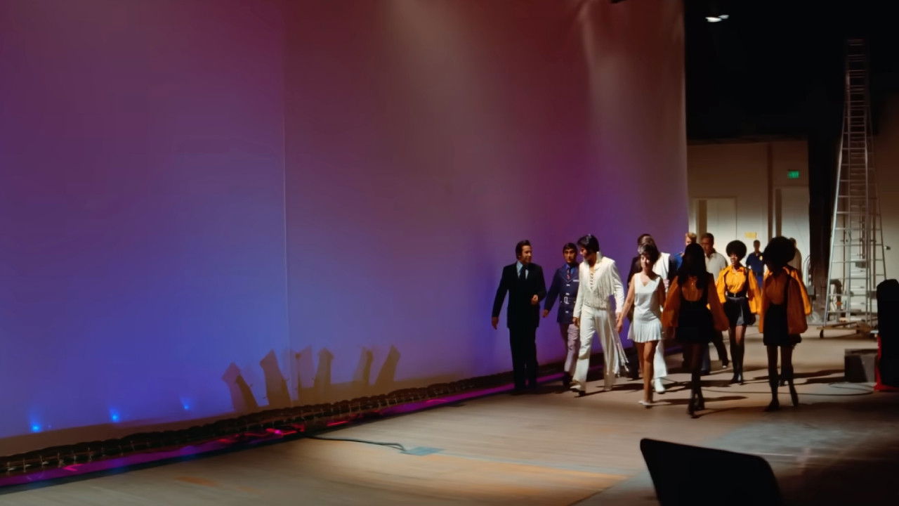 EPiC: Elvis Presley in Concert backdrop