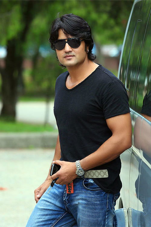 et billede af Ramesh Upreti