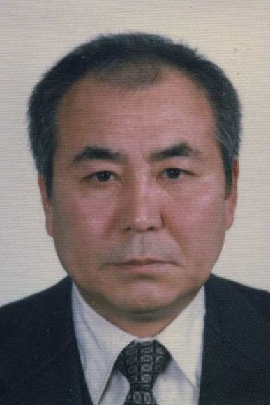 et billede af Choe Jun