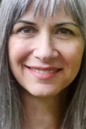 et billede af Nina Landey