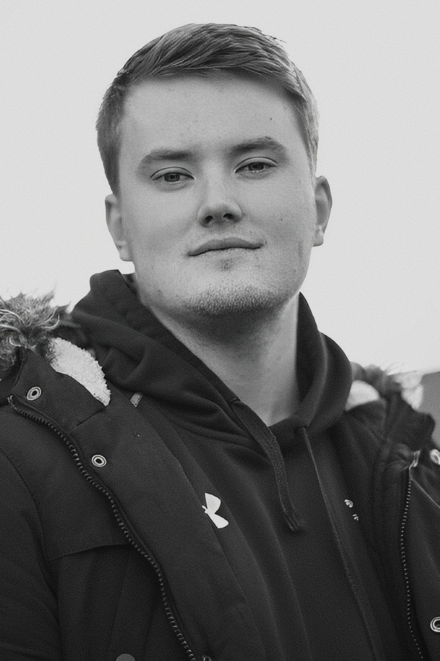 et billede af Guy Trevellyan