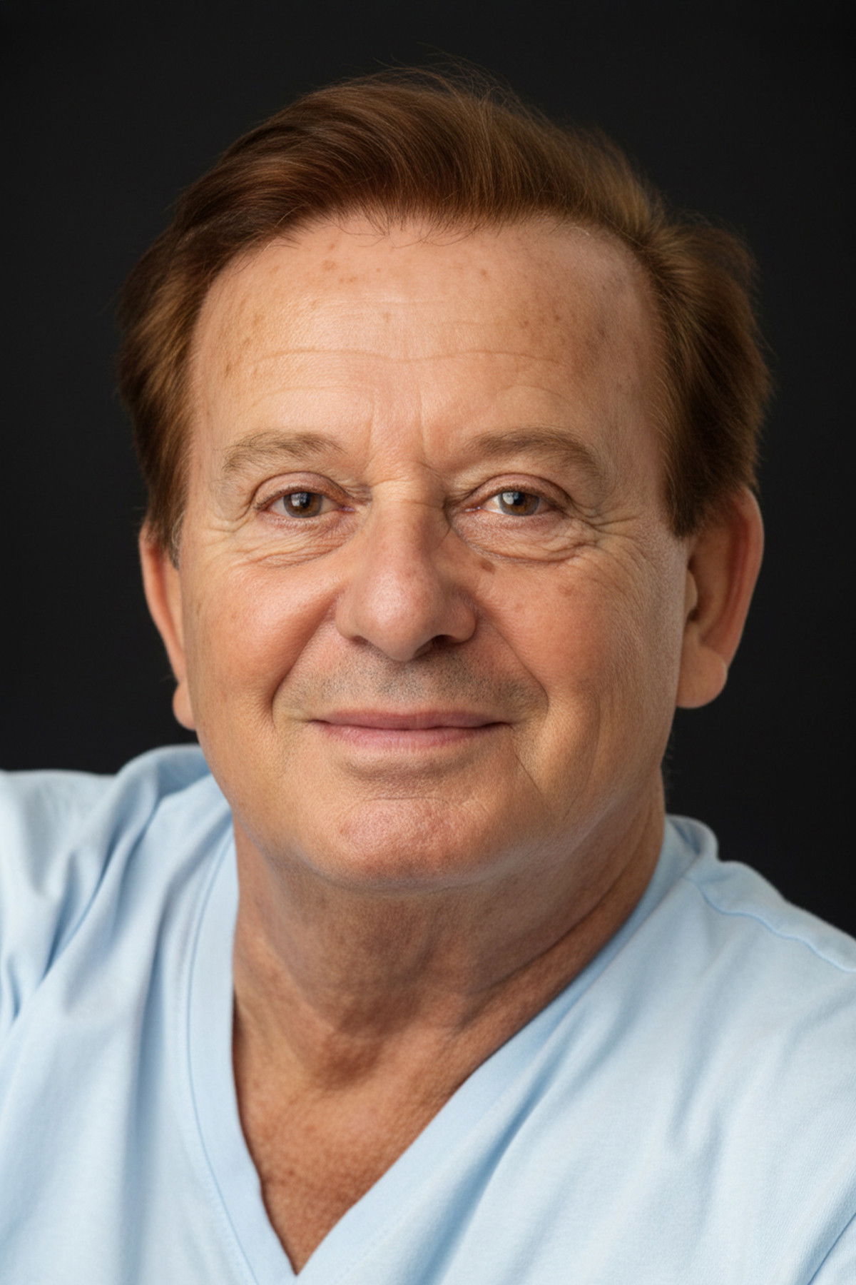 et billede af Seyfi Dursunoğlu