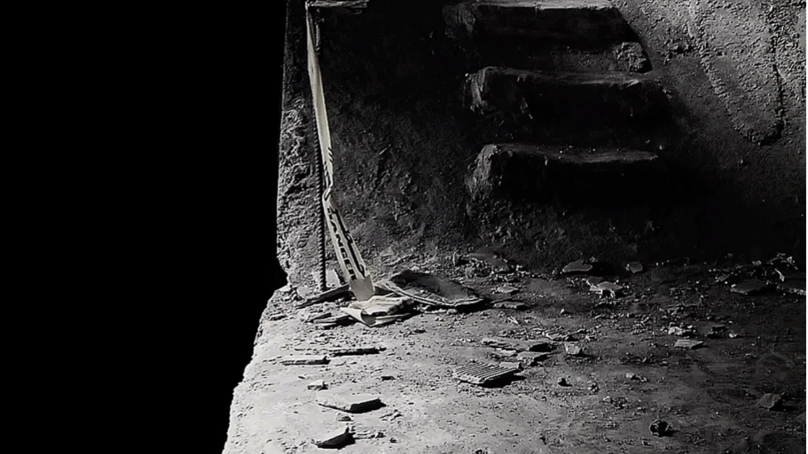 Imagem do Filme Sad Day: Failure and Collapse