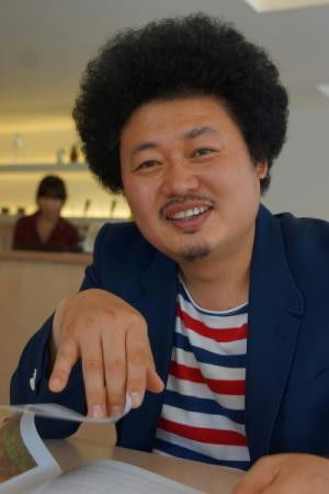 et billede af Yoon Taek