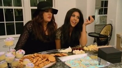 Keeping Up with the Kardashians Staffel 6 :Folge 1 