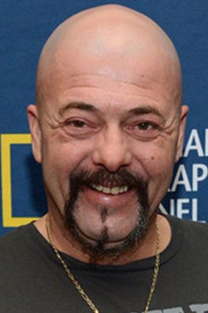 Dave Marciano's picture in the cast