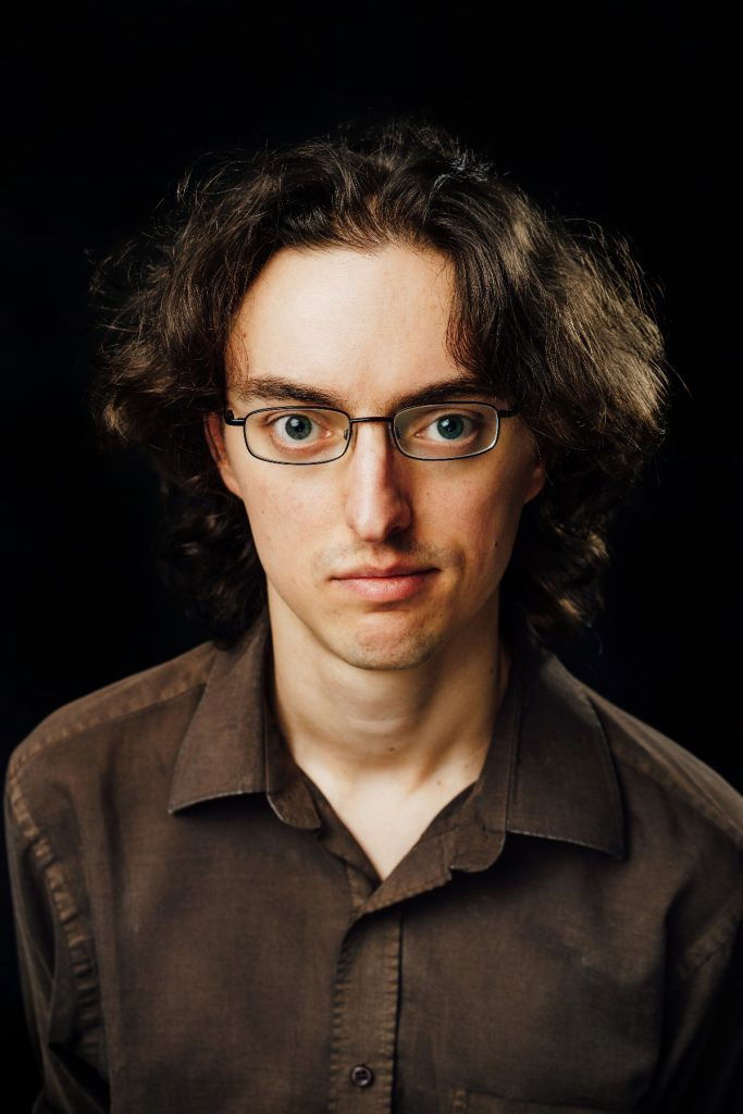 et billede af Peter Brush