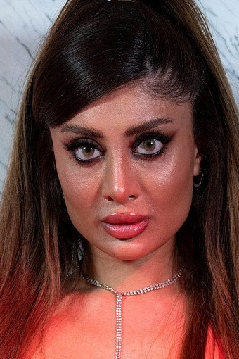 et billede af Marina Maya