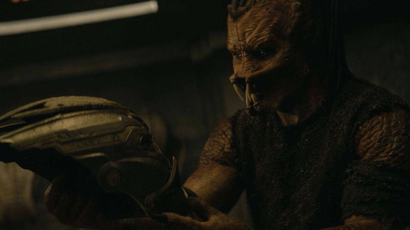 Predator: Badlands backdrop