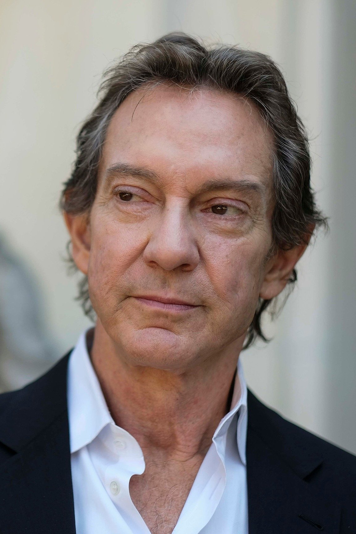 et billede af John Branca