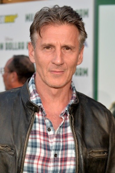 et billede af Christopher Stanley