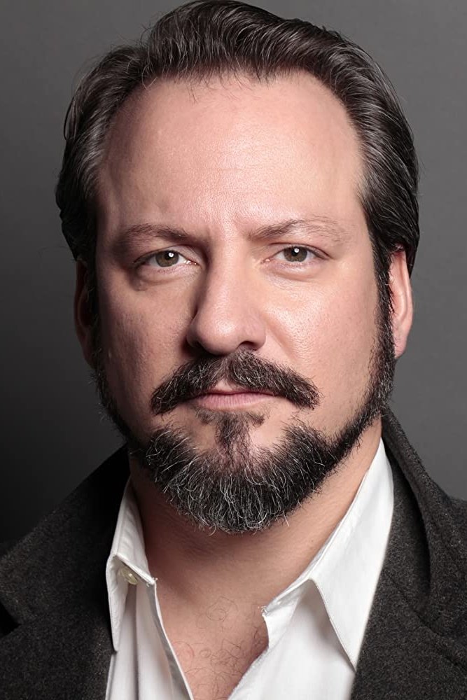 et billede af Shawn Law