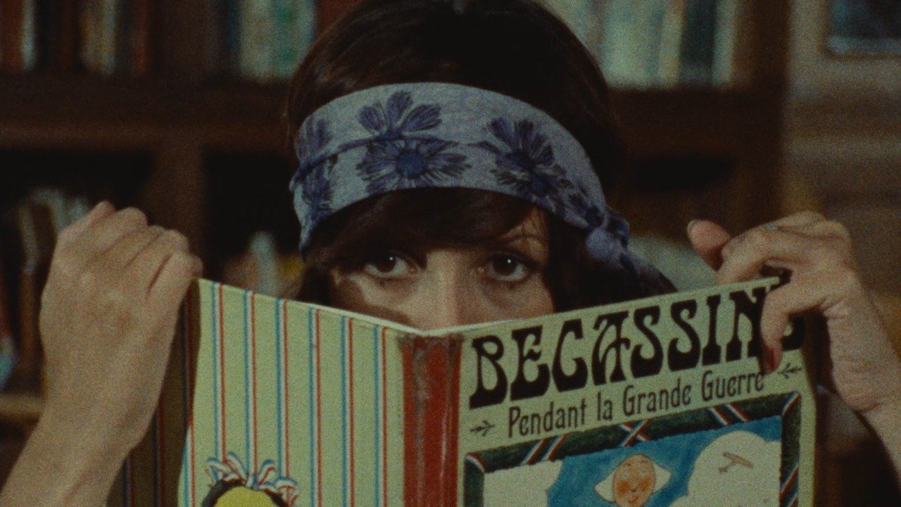 Céline and Julie Go Boating