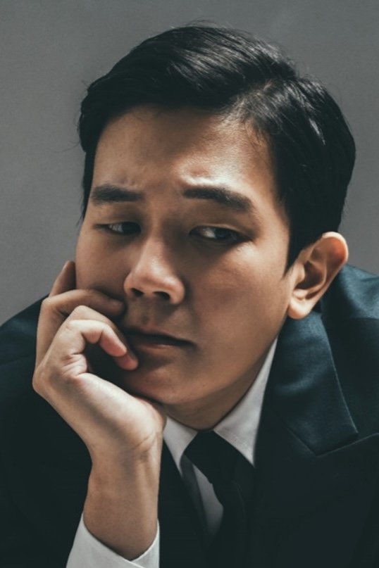 et billede af Kang Chung-hun