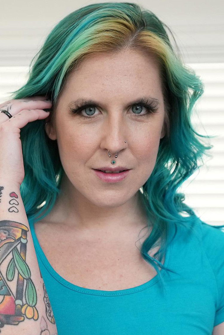 et billede af Nikki Zee