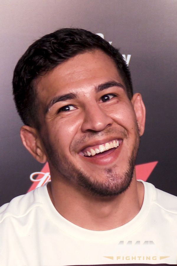 et billede af Matthew Lopez