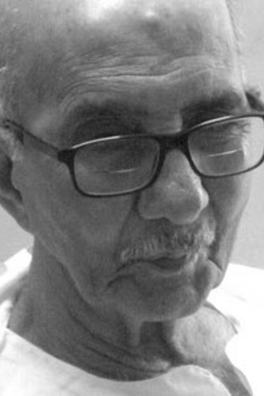 et billede af Honey Chhaya