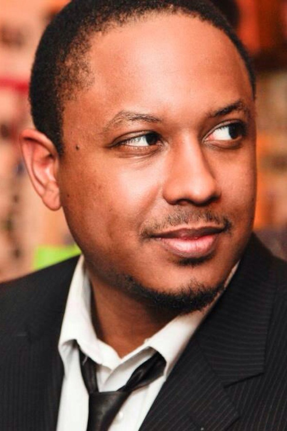 et billede af Lee Hogans