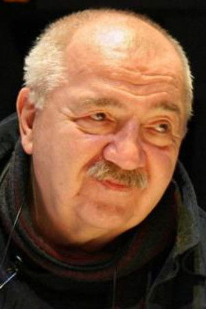 et billede af Robert Sturua