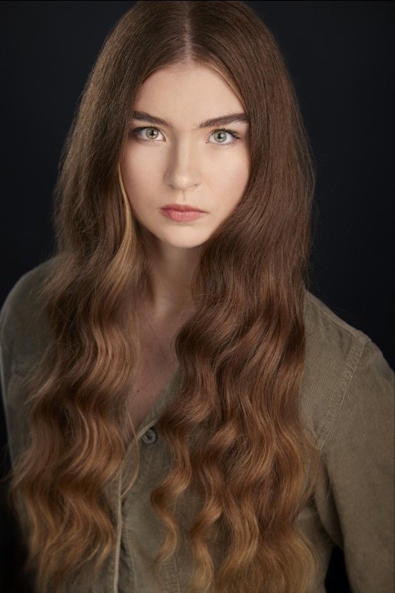 Izabel Pearce's picture in the cast
