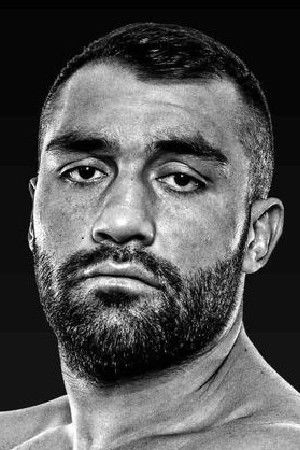 et billede af Ali Eren Demirezen