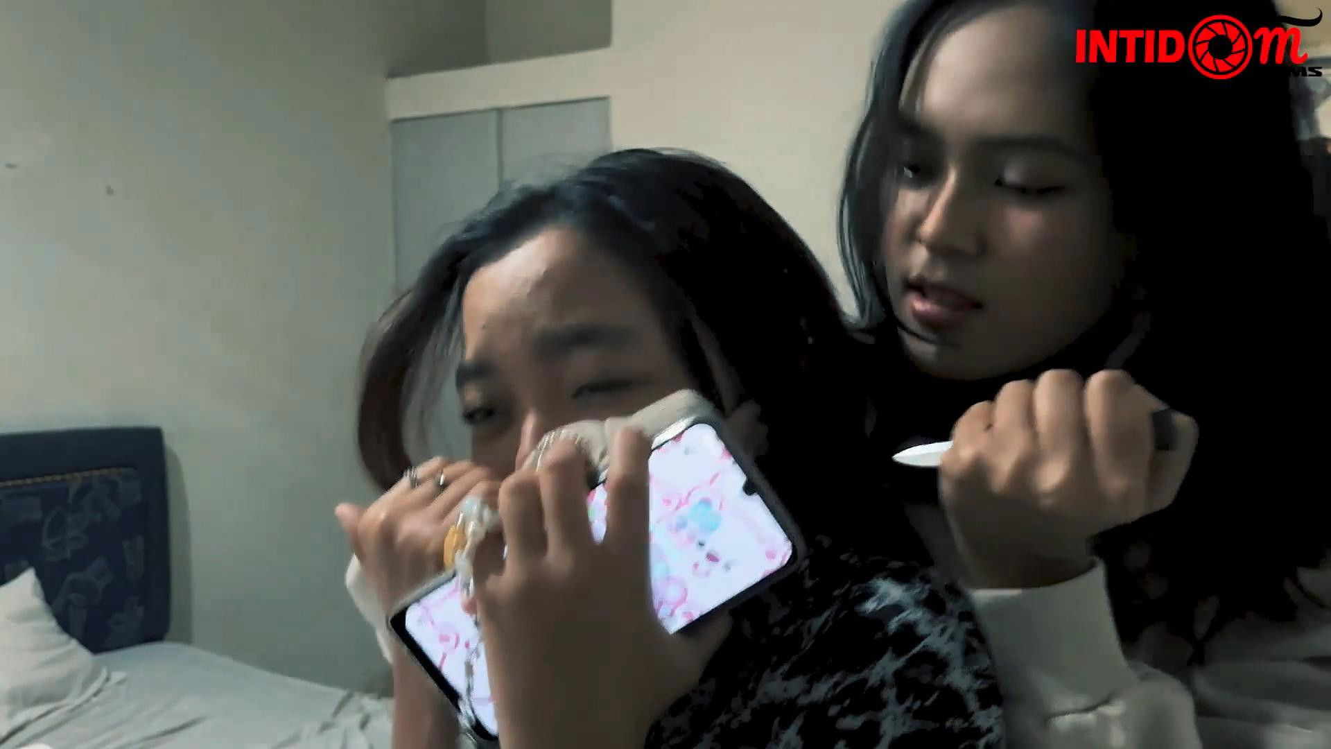 Di Tengah Dua Saudari 2 — Kedok Perkenalan Berujung Penyiksaan Psikologis | Intidom Films