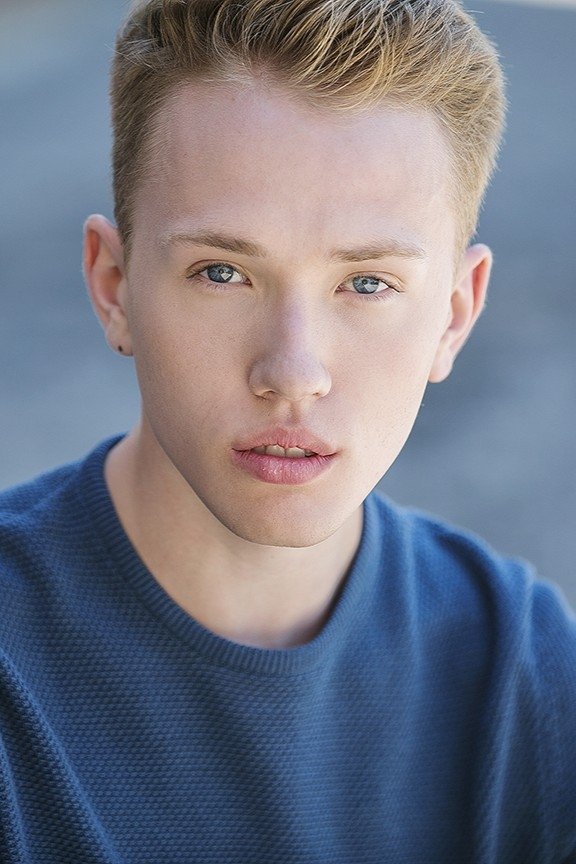 et billede af Luke Avoledo