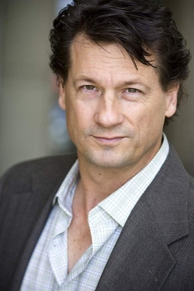 et billede af J. Scott Shonka