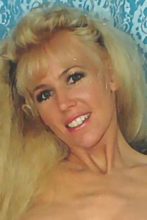 et billede af Brooke Dunn