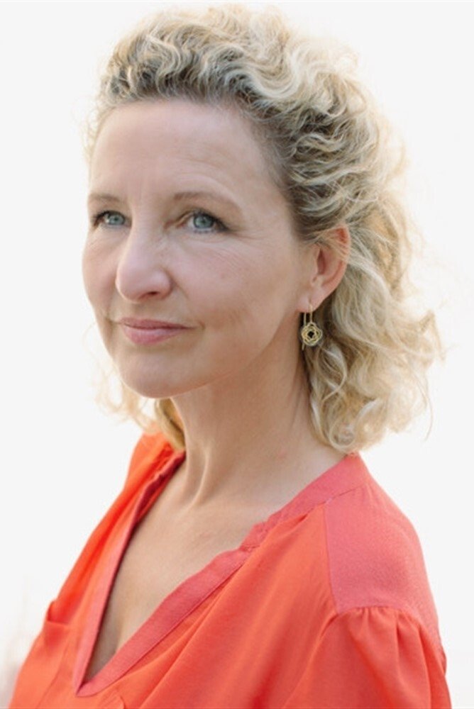 et billede af Hélène Babu