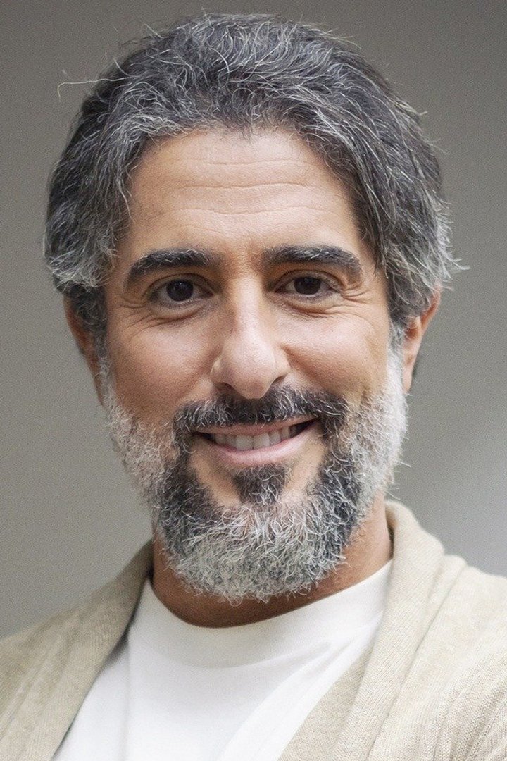 et billede af Marcos Mion