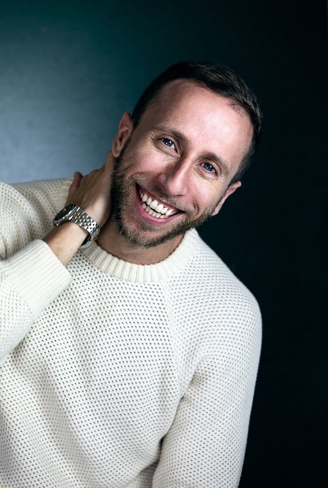 et billede af Adrian Gas