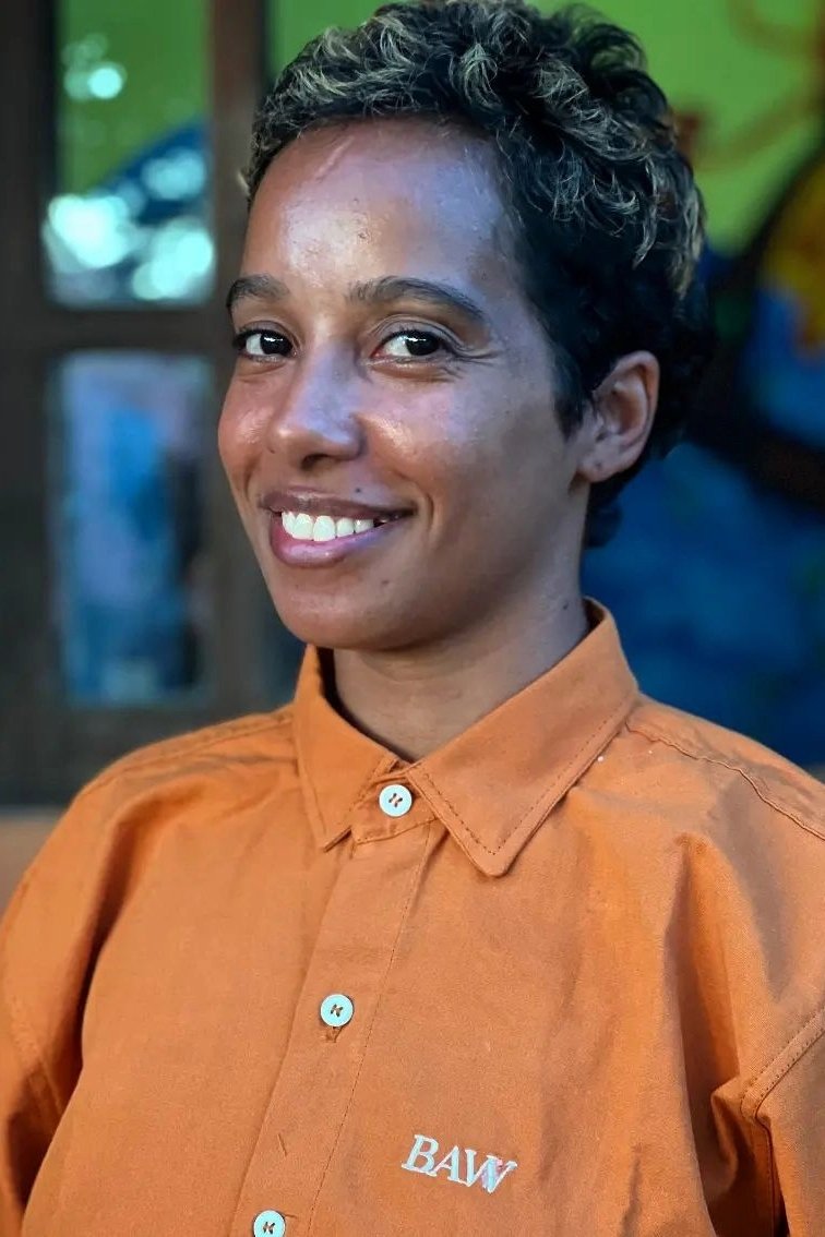 Lili Nascimento as Unknown role
