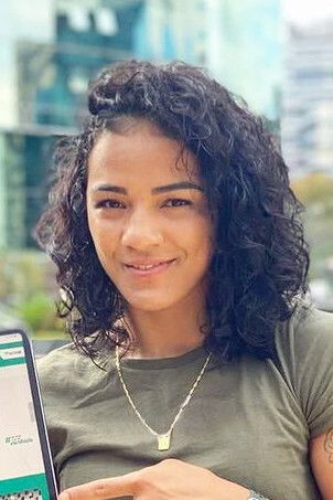 et billede af Vivianne Araújo