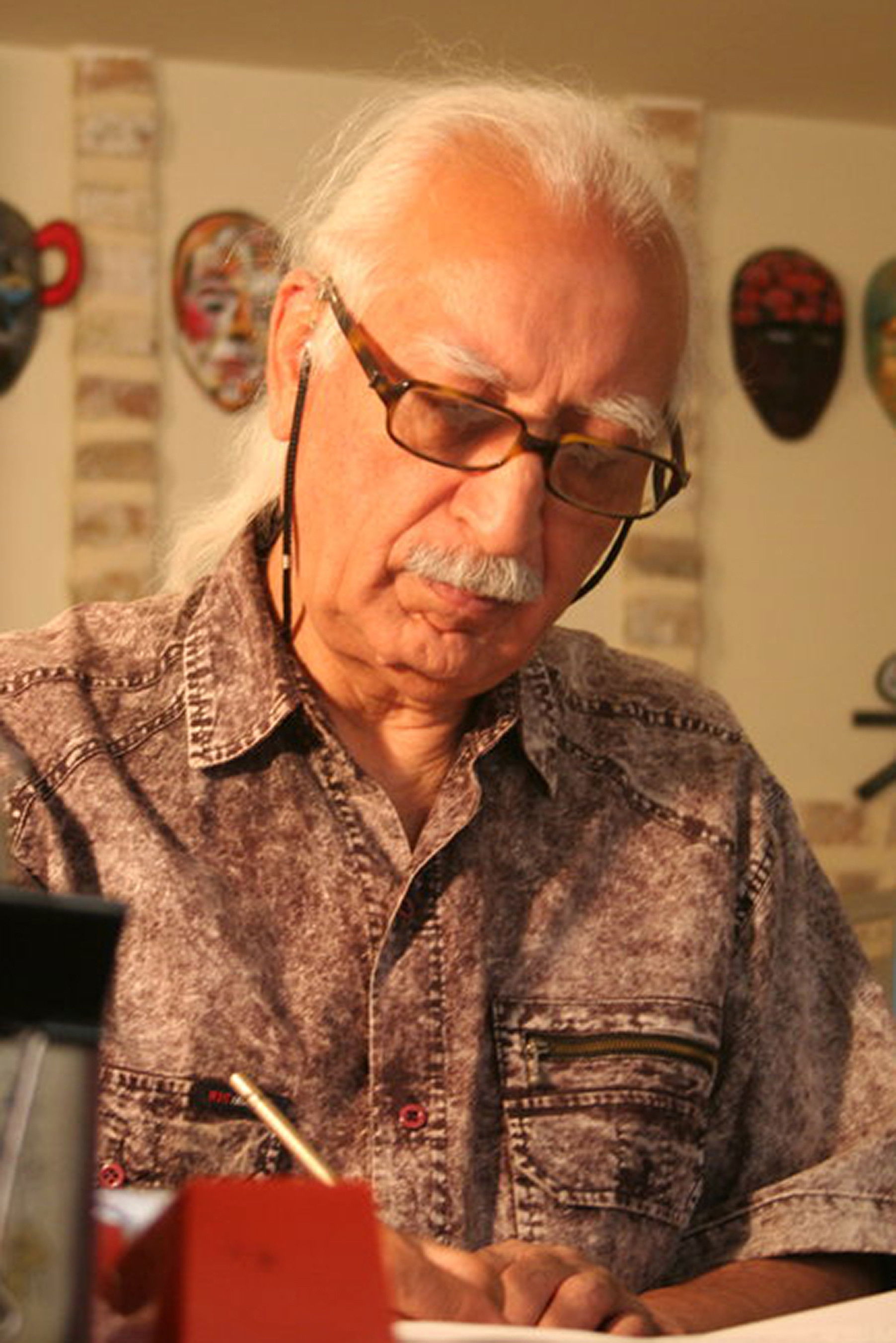 et billede af Noureddin Zarrinkelk