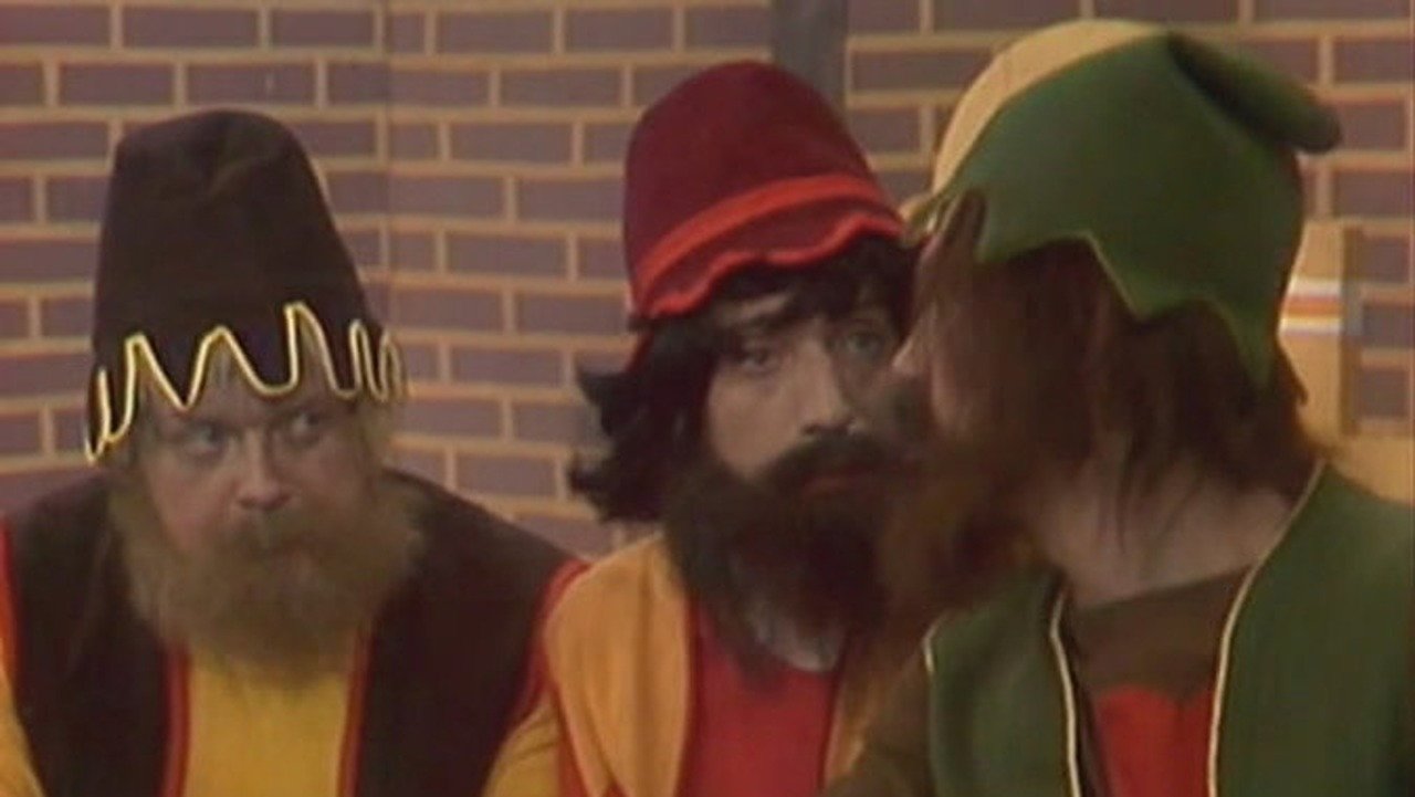 When the Robbers Came to the Town of Cardamom (1980)